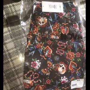 fashion nova shorts *NEW*